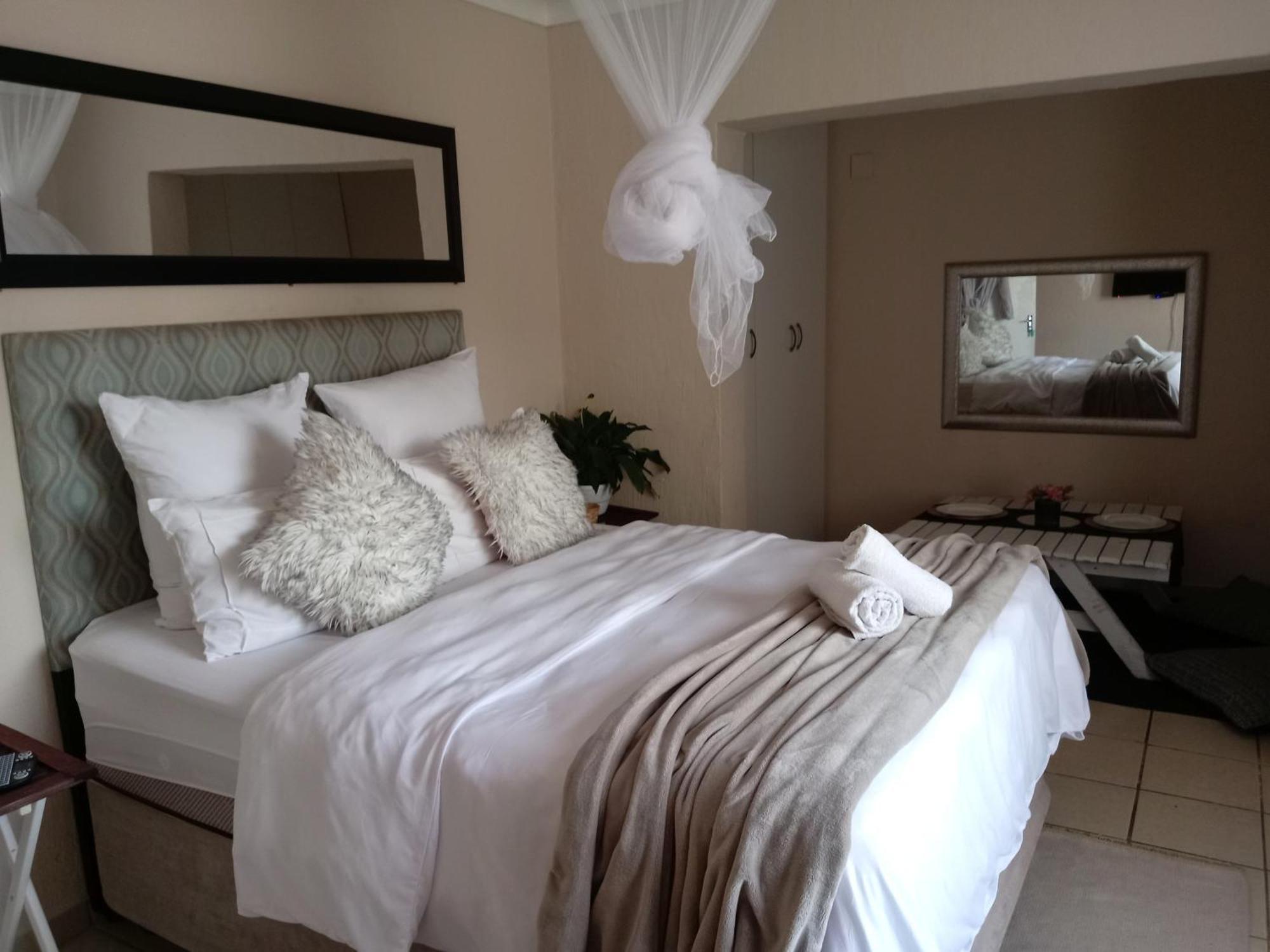 Olivia Pines Guesthouse Krugersdorp Exteriör bild